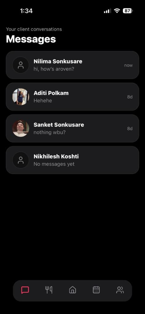 Messages screen with client conversations